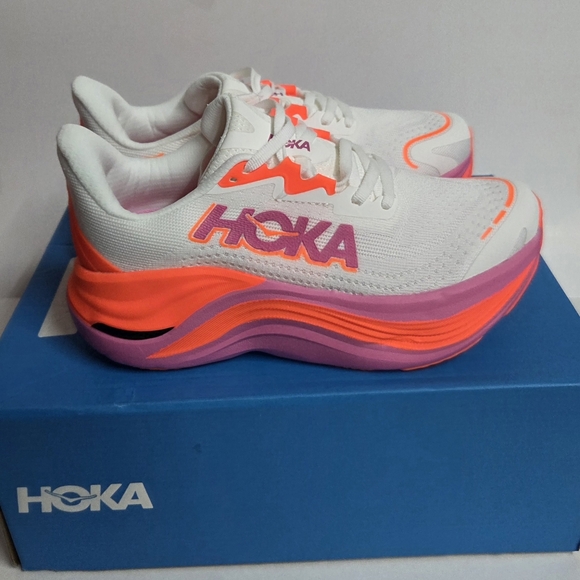 Hoka One One Skyward X Womens Running Shoes Size 8-9 NWB! - Picture 12 of 12